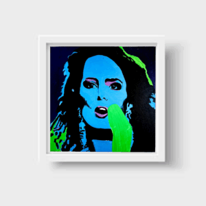 📺✨ **“Trinitron” – Print Enmarcada Cecilia Bolocco en azul**